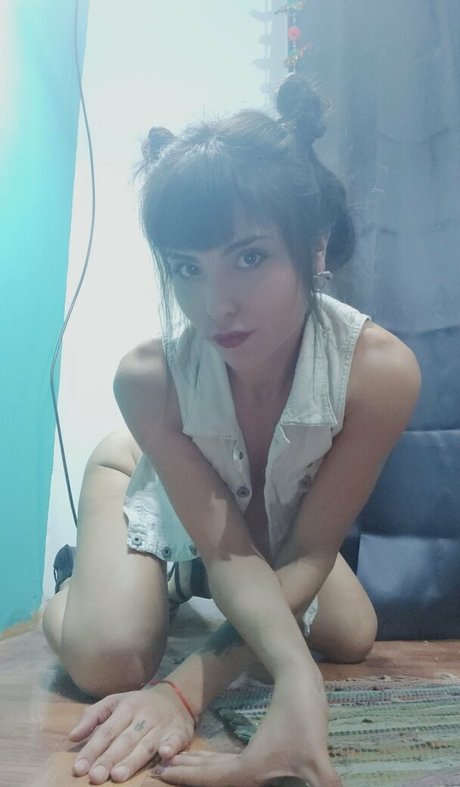 Foto desnuda filtrada de OnlyFans de Rockertqueen1