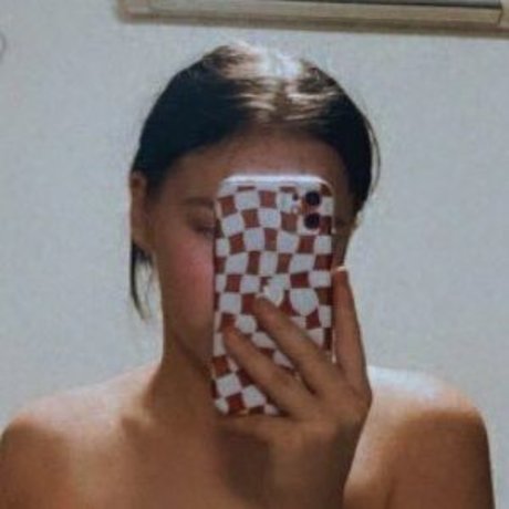 Foto desnuda filtrada de OnlyFans de Hayleypeckover