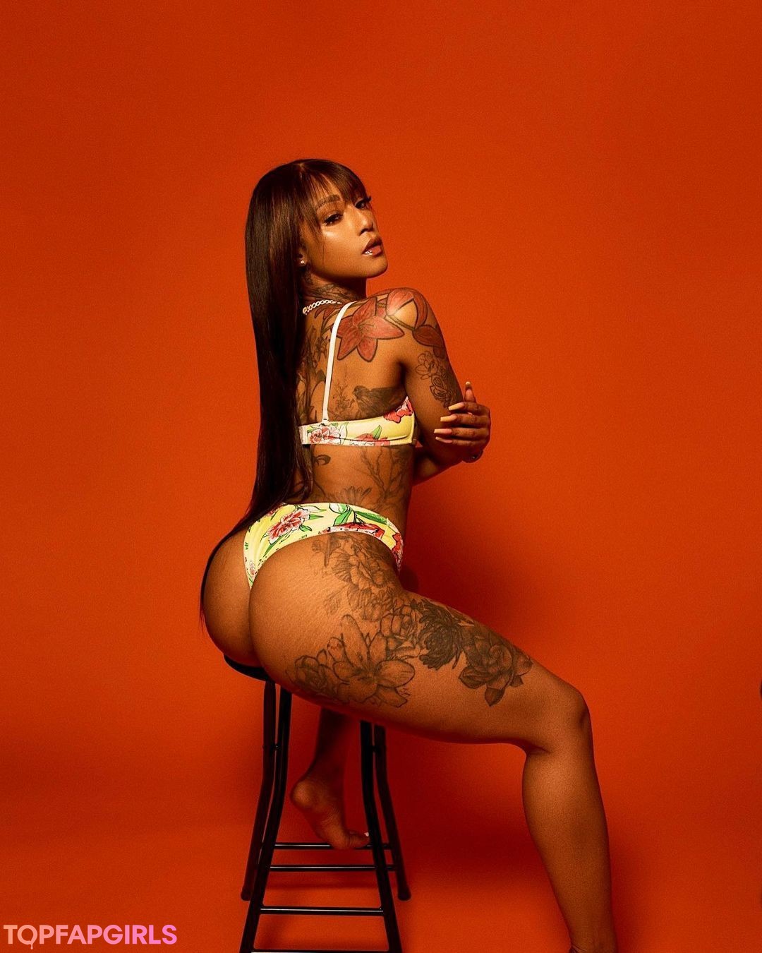 Foto desnuda filtrada de OnlyFans de Mizz Twerksum #372 Foto desnuda filtrada de OnlyFans de Mizz Twerksum #372