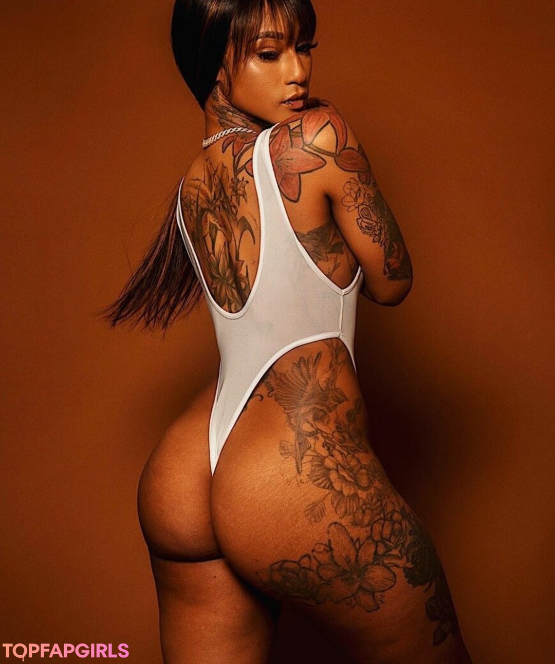Foto desnuda filtrada de OnlyFans de Mizz Twerksum #77 Foto desnuda filtrada de OnlyFans de Mizz Twerksum #77