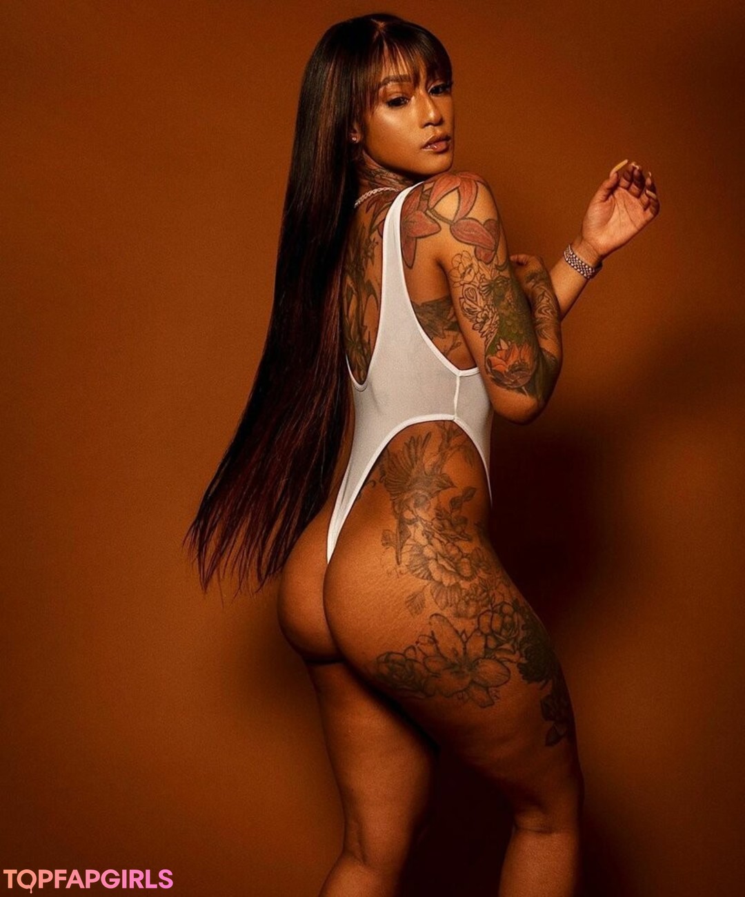 Foto desnuda filtrada de OnlyFans de Mizz Twerksum #80 Foto desnuda filtrada de OnlyFans de Mizz Twerksum #80