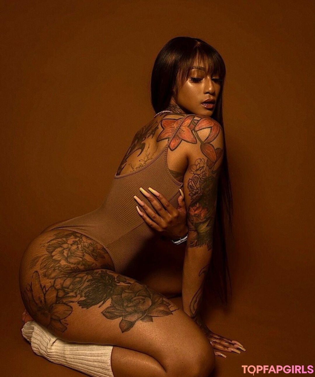 Foto desnuda filtrada de OnlyFans de Mizz Twerksum #96 Foto desnuda filtrada de OnlyFans de Mizz Twerksum #96