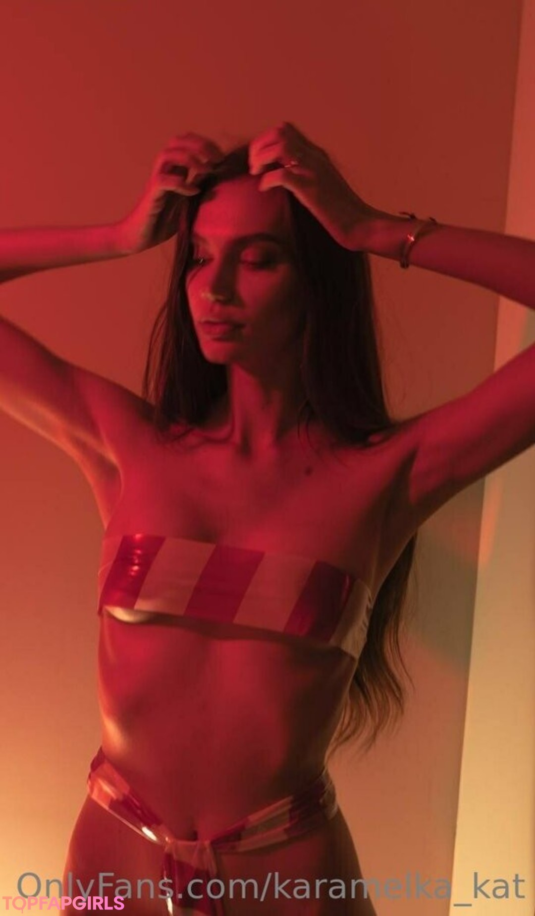 Foto desnuda filtrada de OnlyFans de Karamelkakat #331 Foto desnuda filtrada de OnlyFans de Karamelkakat #331