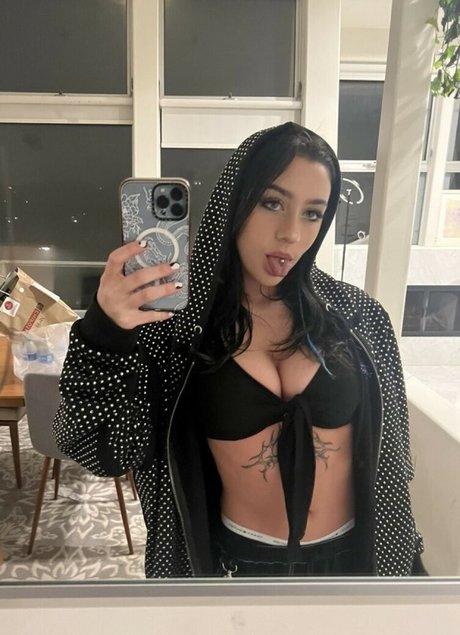 Elle Taylor