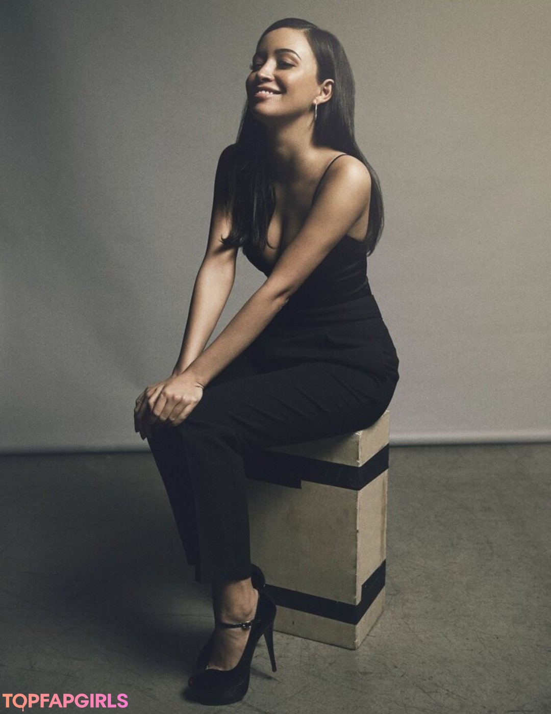 Foto desnuda filtrada de OnlyFans de Christian Serratos #33 Foto desnuda filtrada de OnlyFans de Christian Serratos #33