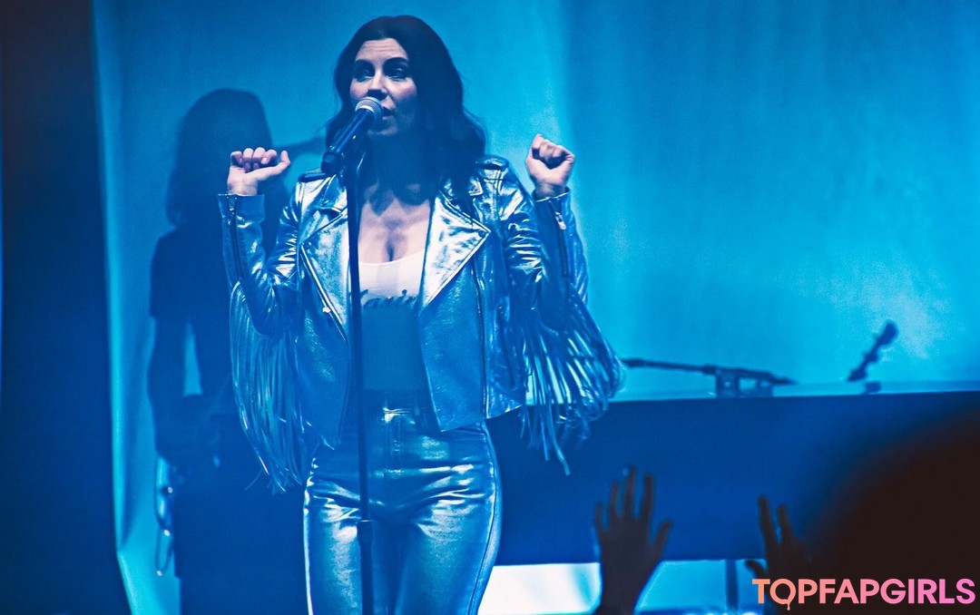 Foto desnuda filtrada de OnlyFans de Marina Diamandis #155 Foto desnuda filtrada de OnlyFans de Marina Diamandis #155