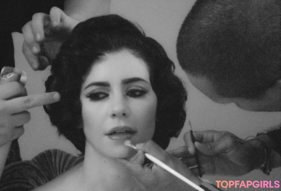 Foto desnuda filtrada de OnlyFans de Marina Diamandis #204 Foto desnuda filtrada de OnlyFans de Marina Diamandis #204