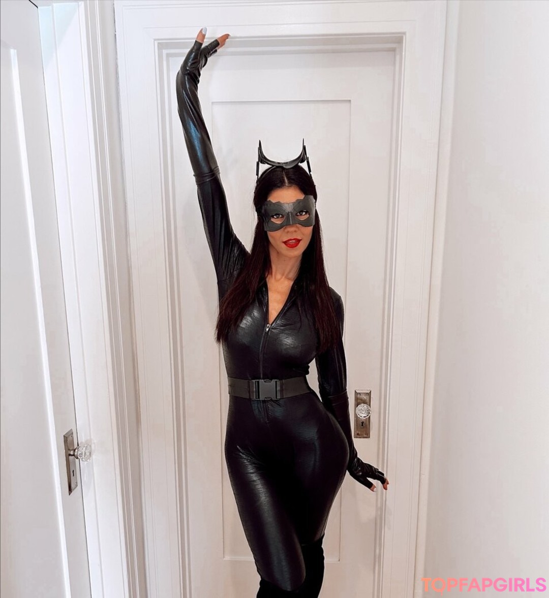 Foto desnuda filtrada de OnlyFans de Marina Diamandis #244 Foto desnuda filtrada de OnlyFans de Marina Diamandis #244