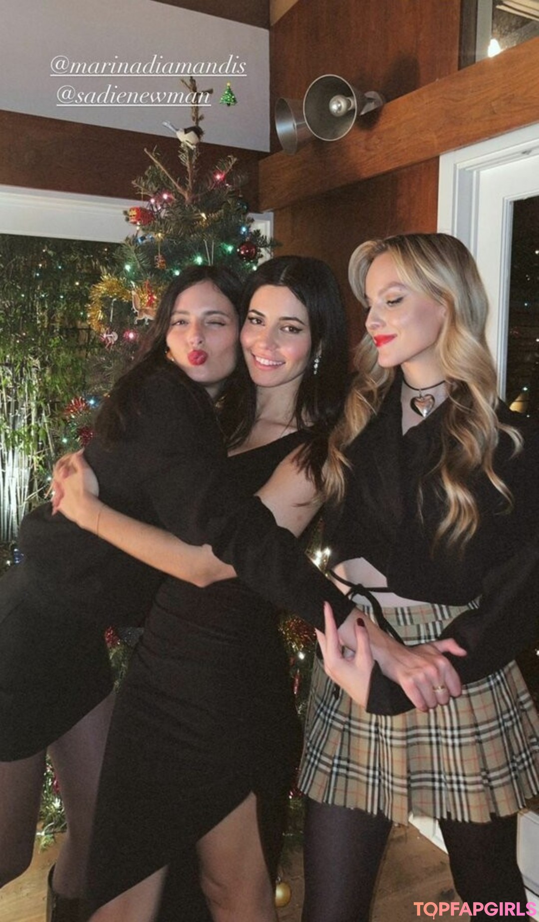 Foto desnuda filtrada de OnlyFans de Marina Diamandis #285 Foto desnuda filtrada de OnlyFans de Marina Diamandis #285