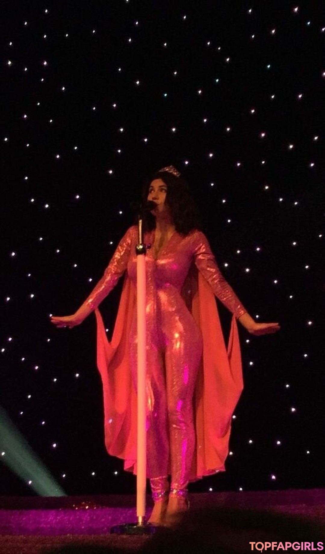 Foto desnuda filtrada de OnlyFans de Marina Diamandis #304 Foto desnuda filtrada de OnlyFans de Marina Diamandis #304