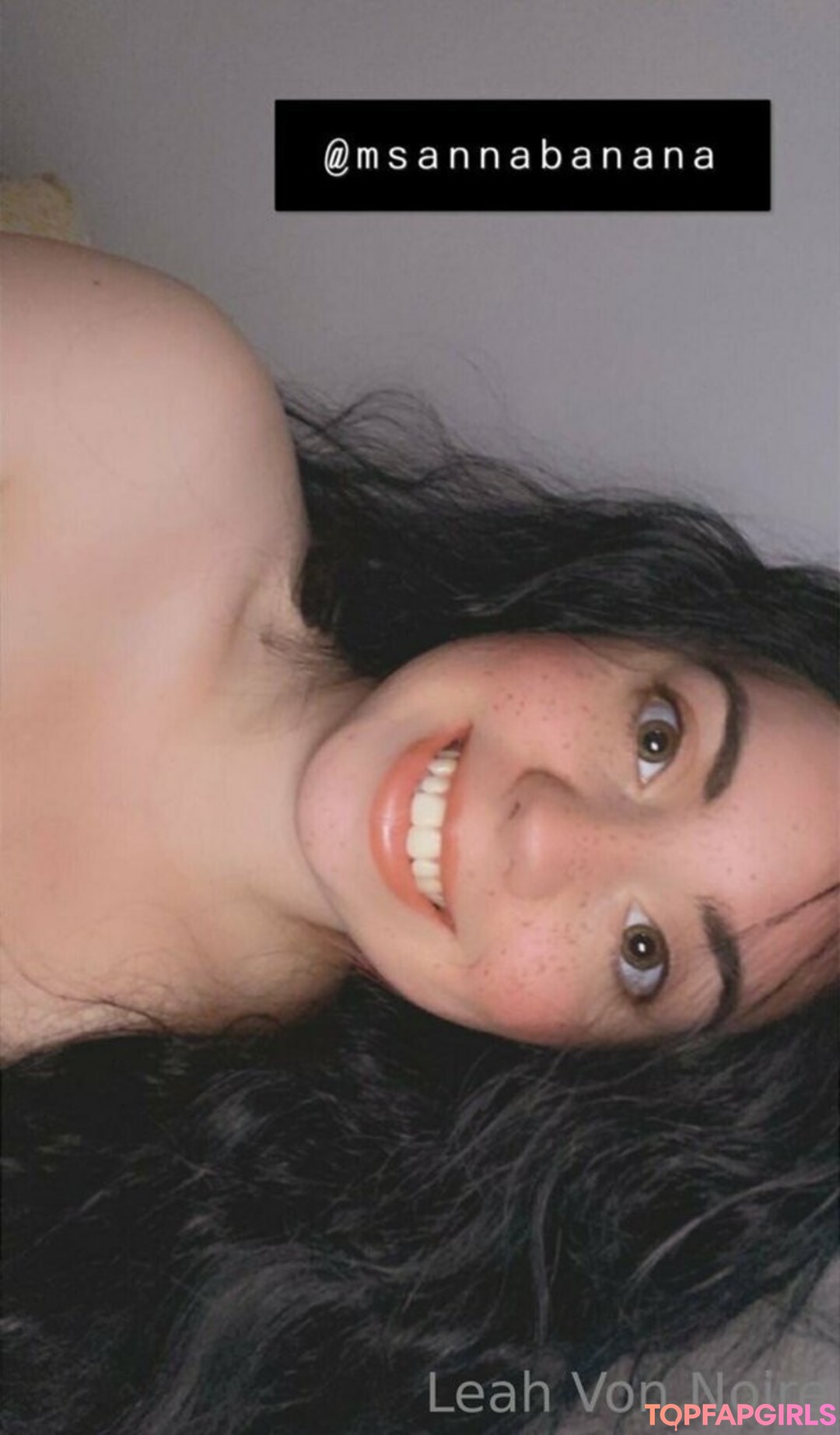 Foto desnuda filtrada de OnlyFans de Leahvonnoirefree #199 Foto desnuda filtrada de OnlyFans de Leahvonnoirefree #199