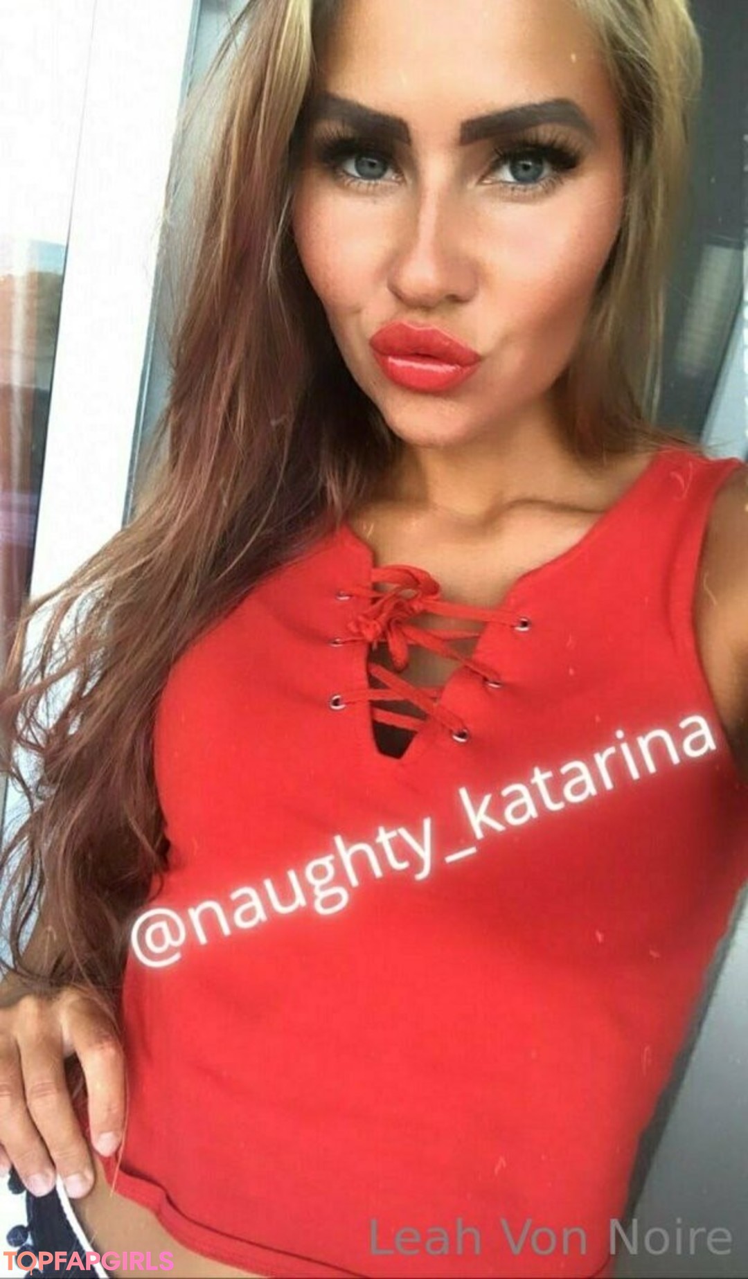 Foto desnuda filtrada de OnlyFans de Leahvonnoirefree #250 Foto desnuda filtrada de OnlyFans de Leahvonnoirefree #250