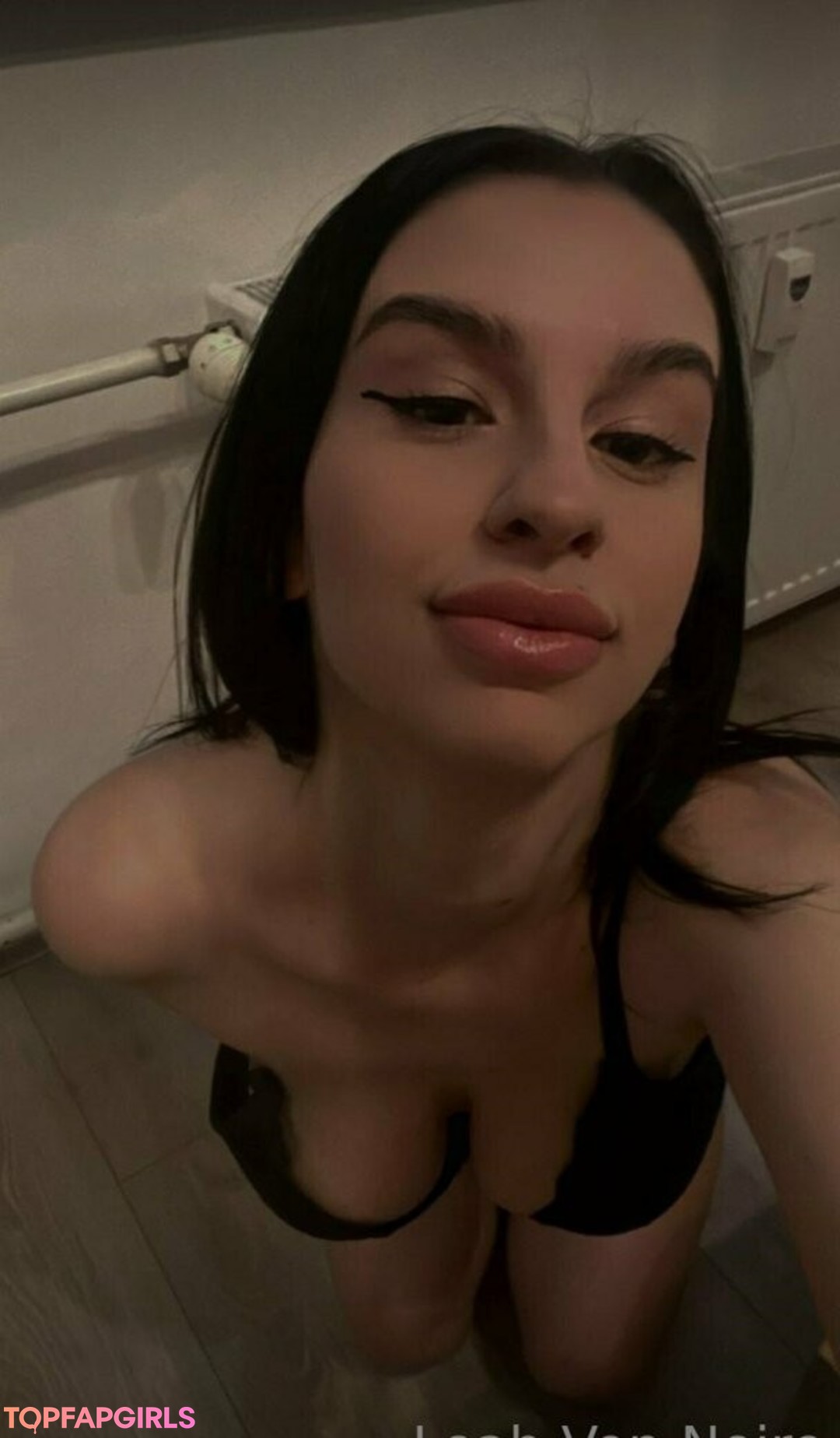 Foto desnuda filtrada de OnlyFans de Leahvonnoirefree #322 Foto desnuda filtrada de OnlyFans de Leahvonnoirefree #322