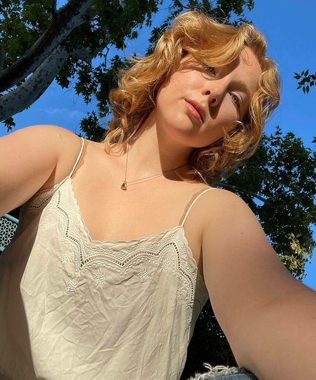 Foto desnuda filtrada de OnlyFans de Molly Quinn