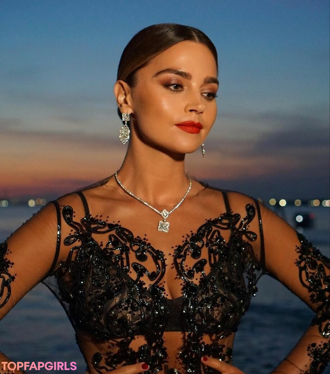 Foto desnuda filtrada de OnlyFans de Jenna Louise Coleman #126 Foto desnuda filtrada de OnlyFans de Jenna Louise Coleman #126