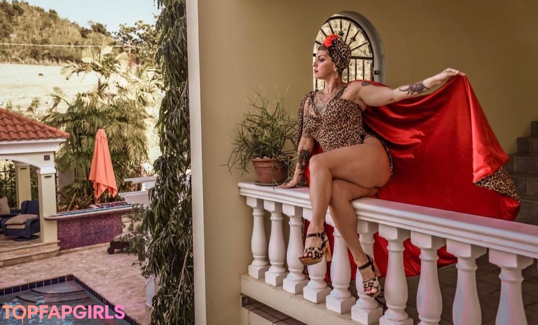 Foto desnuda filtrada de OnlyFans de Danielle Colby #10 Foto desnuda filtrada de OnlyFans de Danielle Colby #10