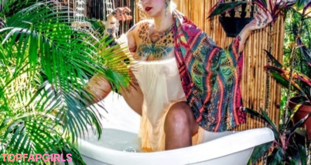 Foto desnuda filtrada de OnlyFans de Danielle Colby #232 Foto desnuda filtrada de OnlyFans de Danielle Colby #232