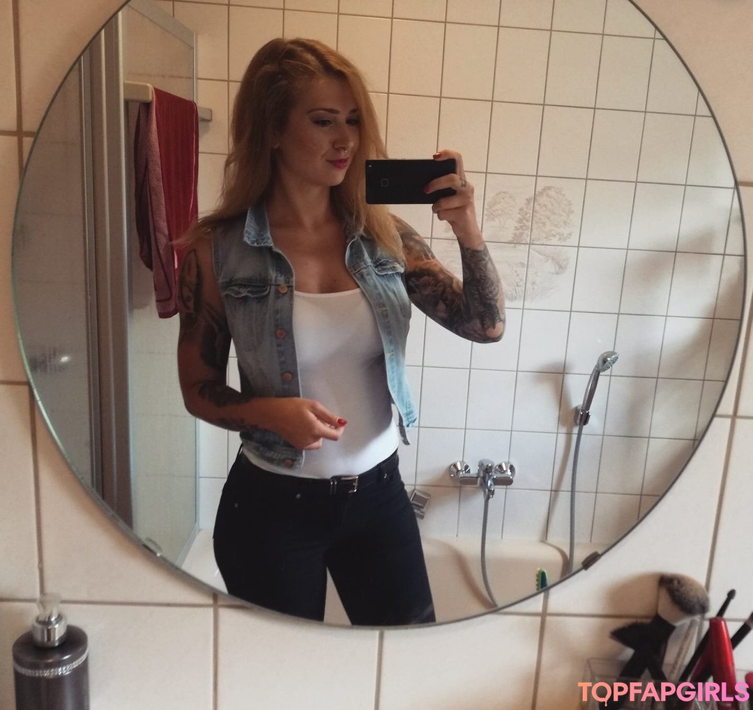 Foto desnuda filtrada de OnlyFans de Lechl Sisters #25 Foto desnuda filtrada de OnlyFans de Lechl Sisters #25