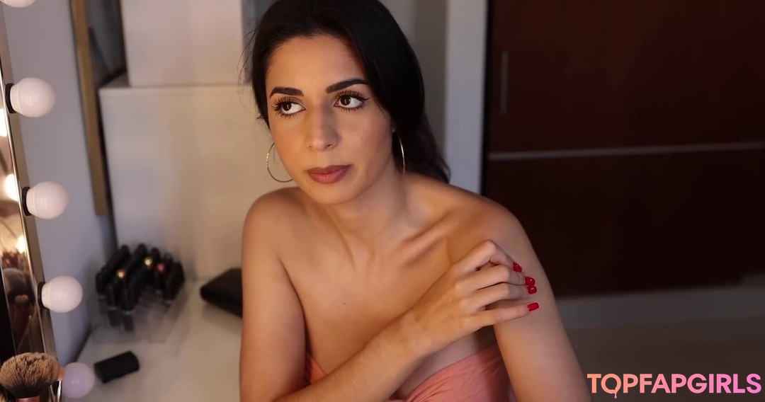 Foto desnuda filtrada de OnlyFans de Shirin Azami #338 Foto desnuda filtrada de OnlyFans de Shirin Azami #338