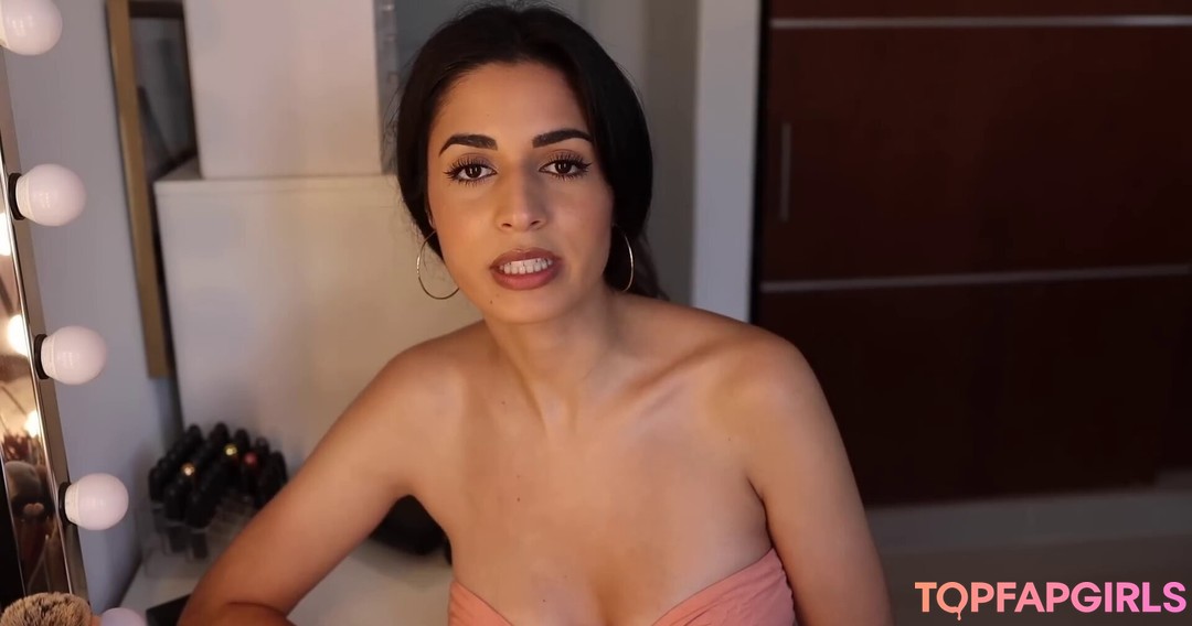 Foto desnuda filtrada de OnlyFans de Shirin Azami #348 Foto desnuda filtrada de OnlyFans de Shirin Azami #348