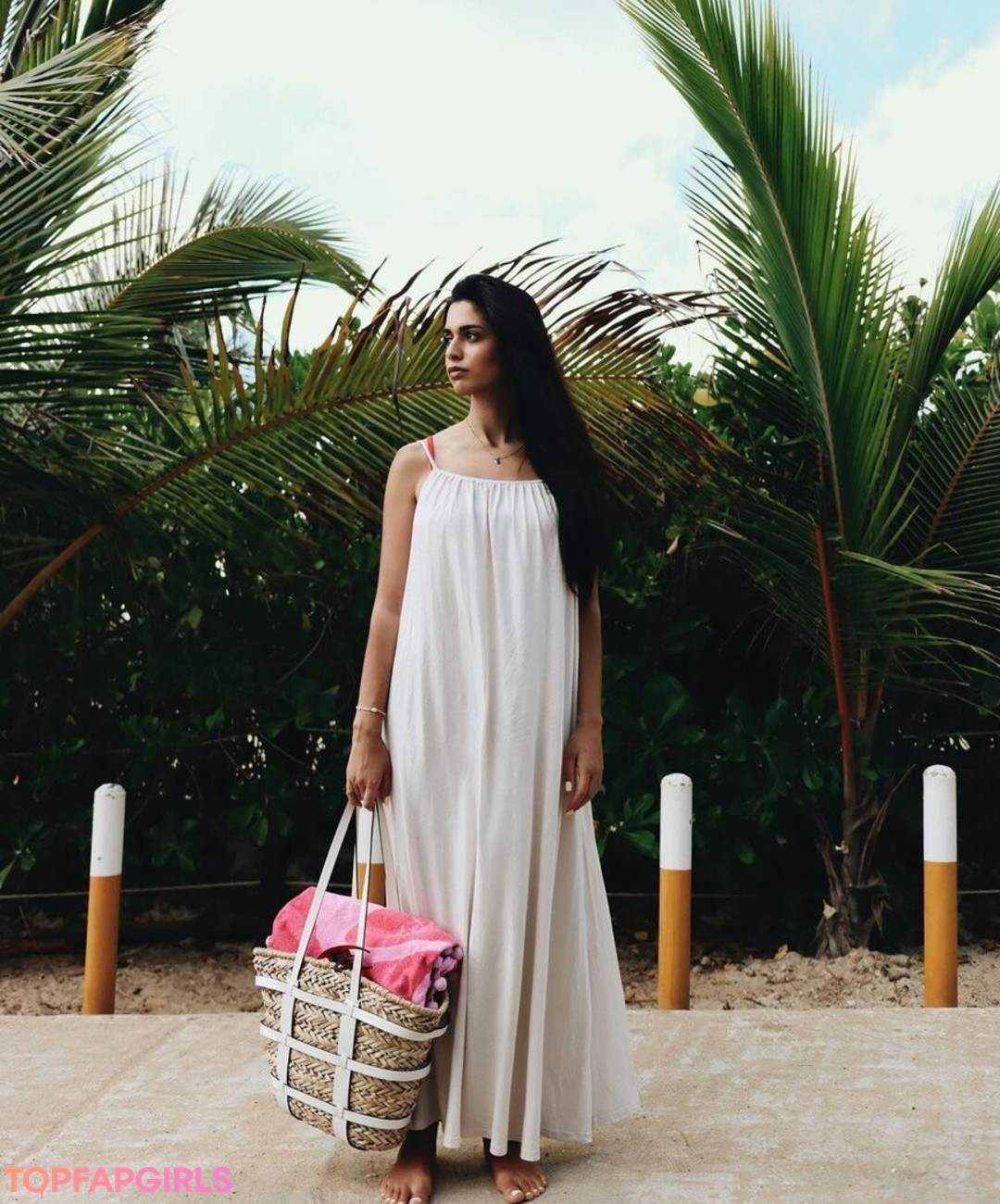 Foto desnuda filtrada de OnlyFans de Shirin Azami #65 Foto desnuda filtrada de OnlyFans de Shirin Azami #65