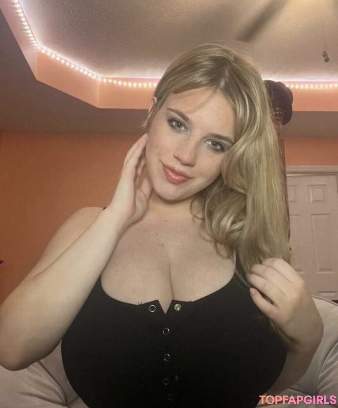 Foto desnuda filtrada de OnlyFans de Xohalzy444 #16 Foto desnuda filtrada de OnlyFans de Xohalzy444 #16