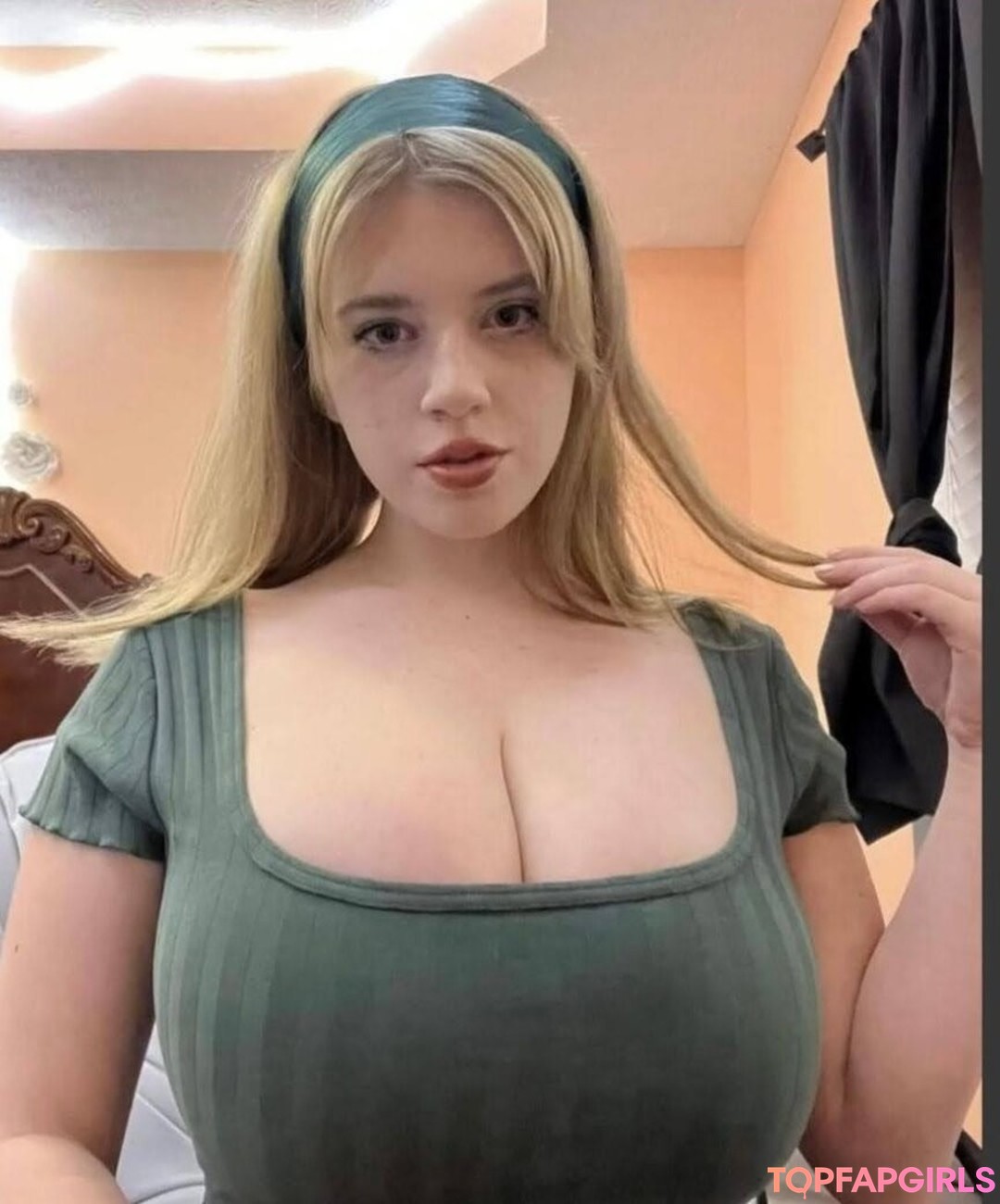 Foto desnuda filtrada de OnlyFans de Xohalzy444 #35 Foto desnuda filtrada de OnlyFans de Xohalzy444 #35