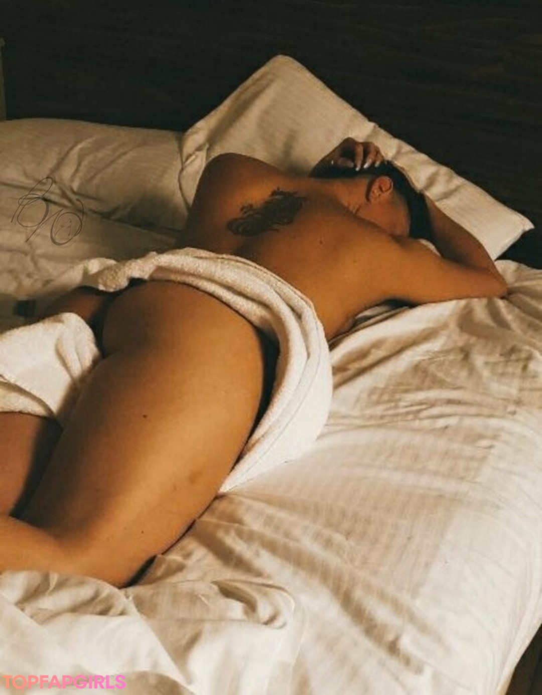 Foto desnuda filtrada de OnlyFans de Officerbabywolf #97 Foto desnuda filtrada de OnlyFans de Officerbabywolf #97