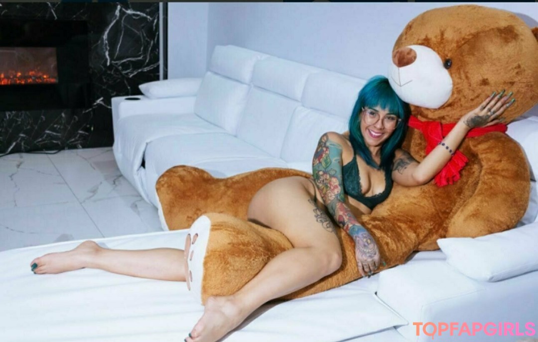 Foto desnuda filtrada de OnlyFans de Wendybunny #69 Foto desnuda filtrada de OnlyFans de Wendybunny #69