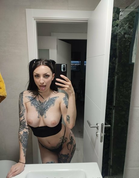 Foto desnuda filtrada de OnlyFans de Sikoisdeadvip