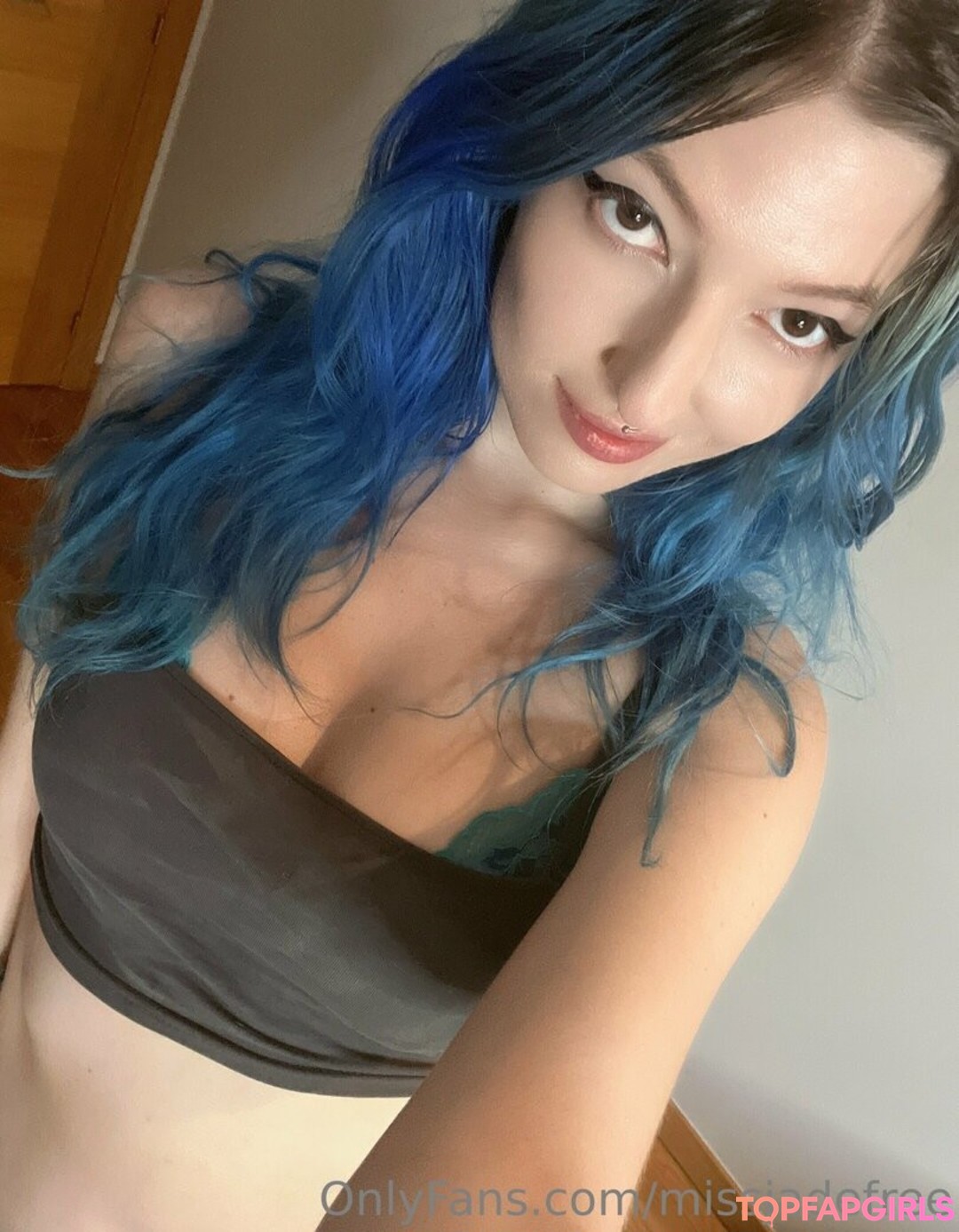 Foto desnuda filtrada de OnlyFans de Missjadefree #22 Foto desnuda filtrada de OnlyFans de Missjadefree #22