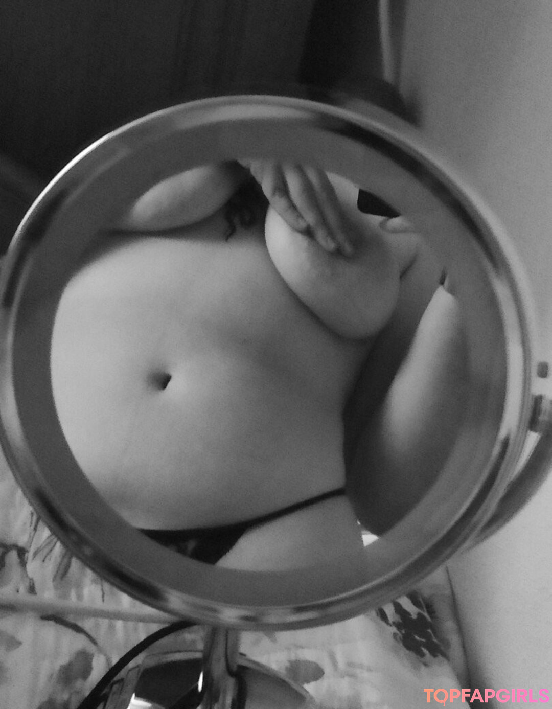 Foto desnuda filtrada de OnlyFans de Claracorvie #1 Foto desnuda filtrada de OnlyFans de Claracorvie #1