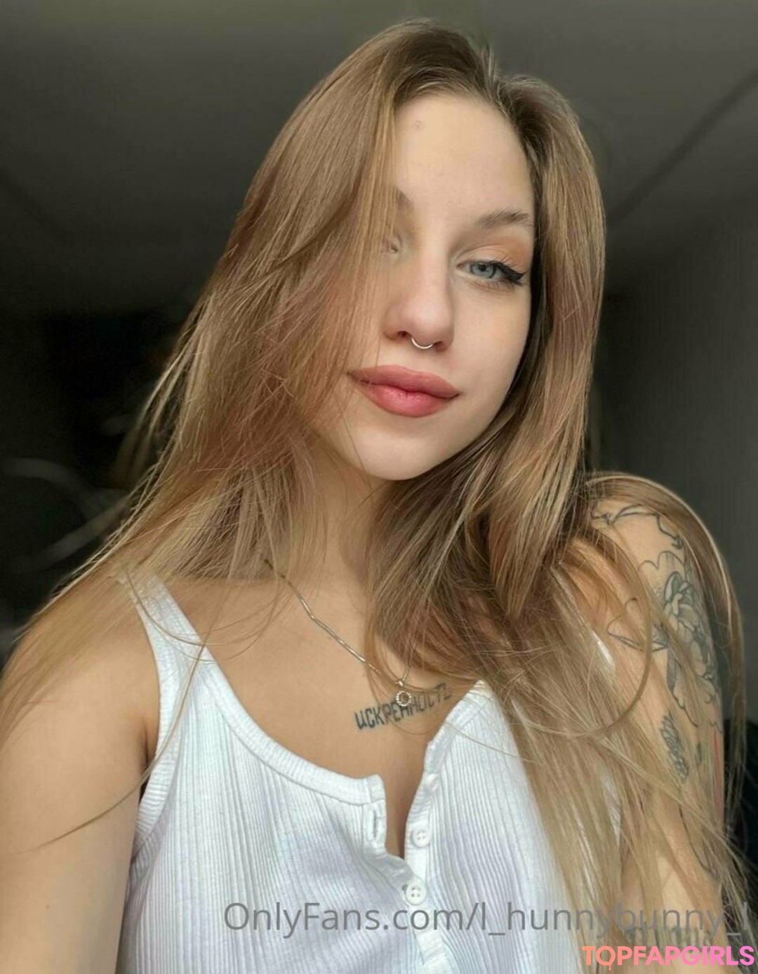 Foto desnuda filtrada de OnlyFans de Lhunnybunnyl #73 Foto desnuda filtrada de OnlyFans de Lhunnybunnyl #73