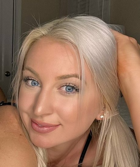 Foto desnuda filtrada de OnlyFans de Heather Leah