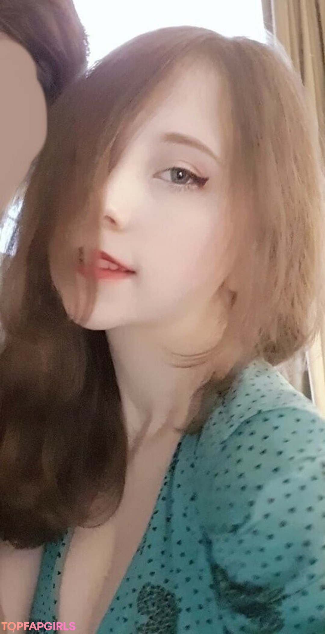 Foto desnuda filtrada de OnlyFans de Megumi Koneko #77 Foto desnuda filtrada de OnlyFans de Megumi Koneko #77