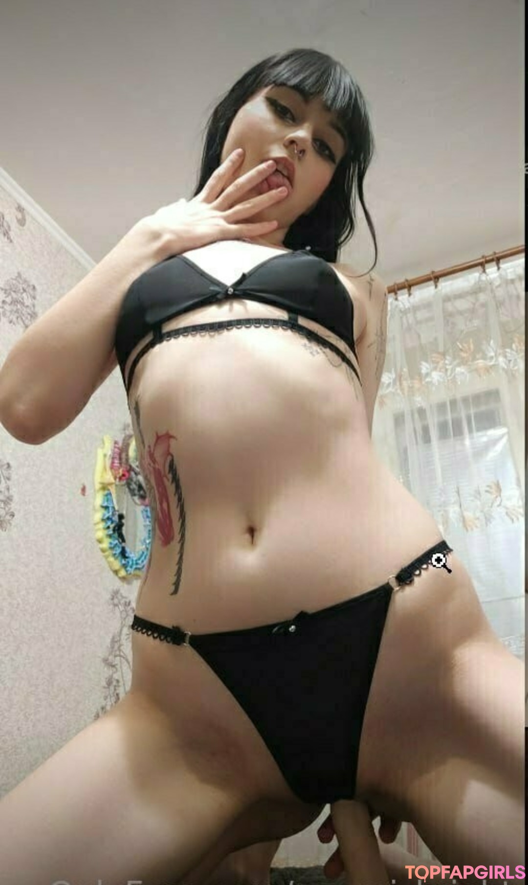 Foto desnuda filtrada de OnlyFans de Naomibright #40 Foto desnuda filtrada de OnlyFans de Naomibright #40