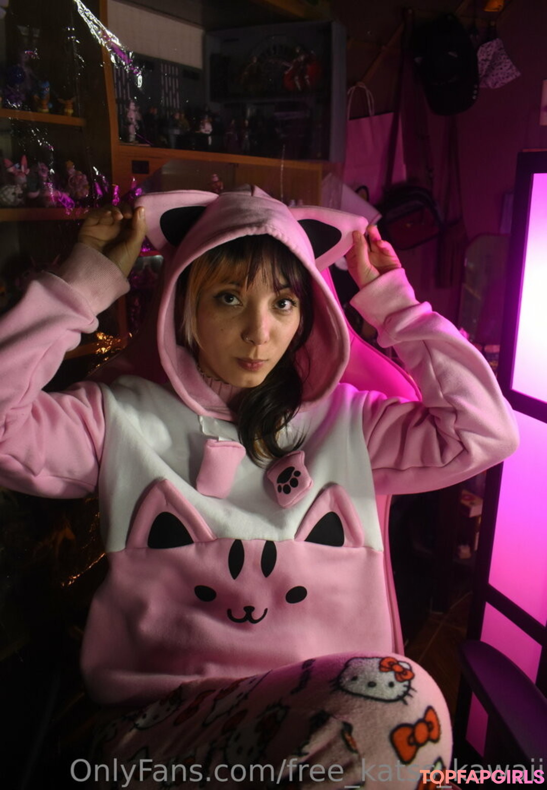 Foto desnuda filtrada de OnlyFans de Freekatsskawaii #198 Foto desnuda filtrada de OnlyFans de Freekatsskawaii #198