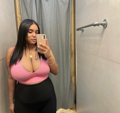 Foto desnuda filtrada de OnlyFans de Yadamxox