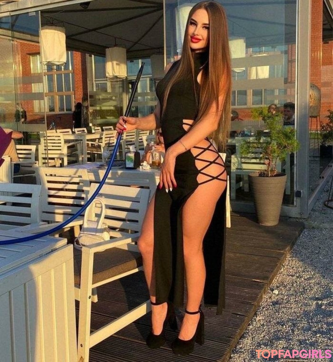 Foto desnuda filtrada de OnlyFans de Maria Grensi #27 Foto desnuda filtrada de OnlyFans de Maria Grensi #27
