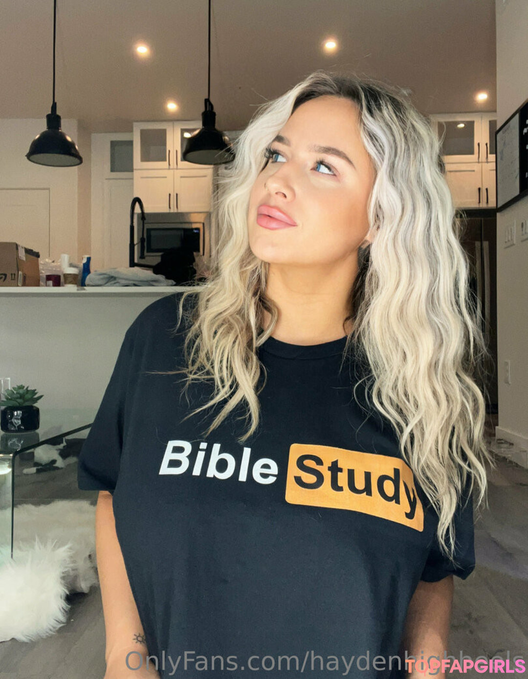 Foto desnuda filtrada de OnlyFans de Haydenhighheels #183 Foto desnuda filtrada de OnlyFans de Haydenhighheels #183