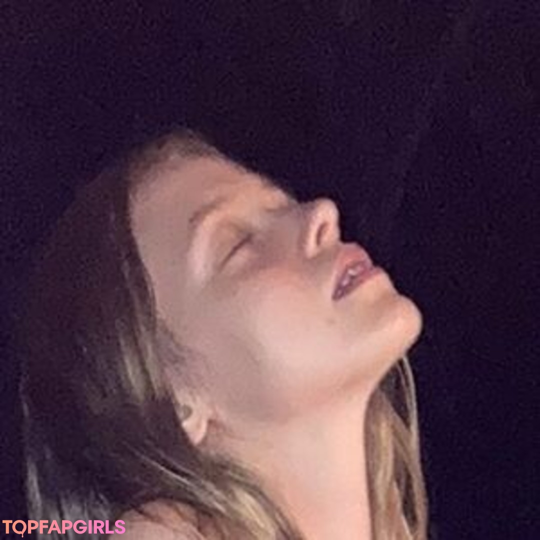 Foto desnuda filtrada de OnlyFans de Cynda Mcelvana #15 Foto desnuda filtrada de OnlyFans de Cynda Mcelvana #15