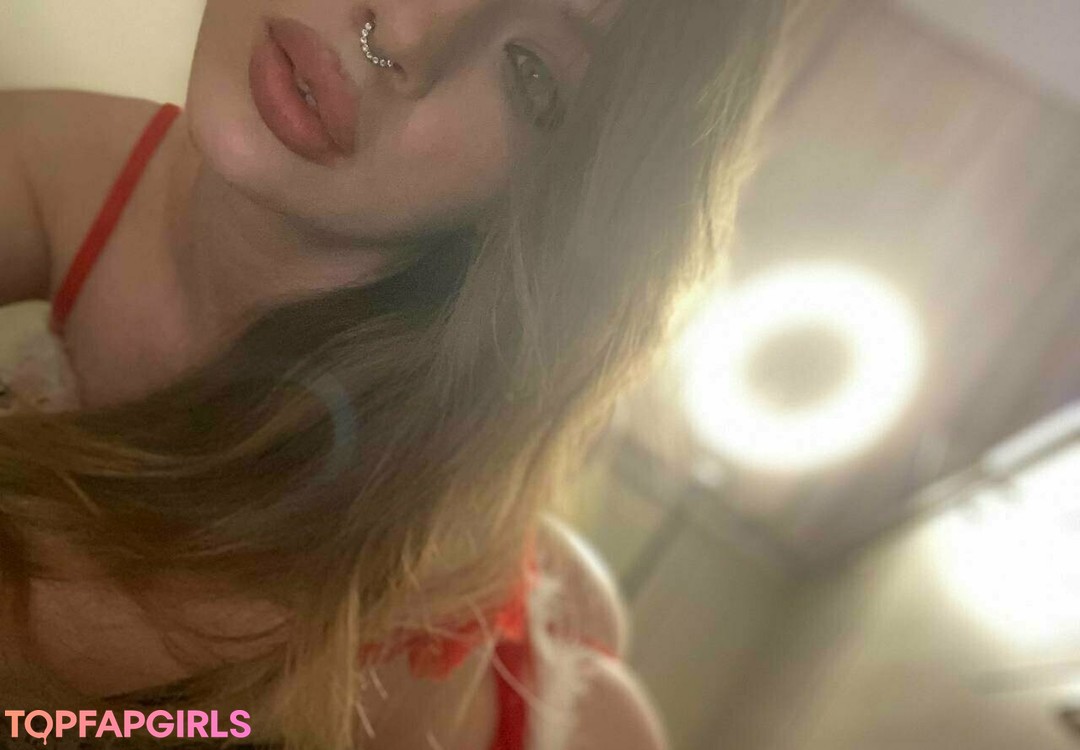 Foto desnuda filtrada de OnlyFans de Agatayourmiss #24 Foto desnuda filtrada de OnlyFans de Agatayourmiss #24