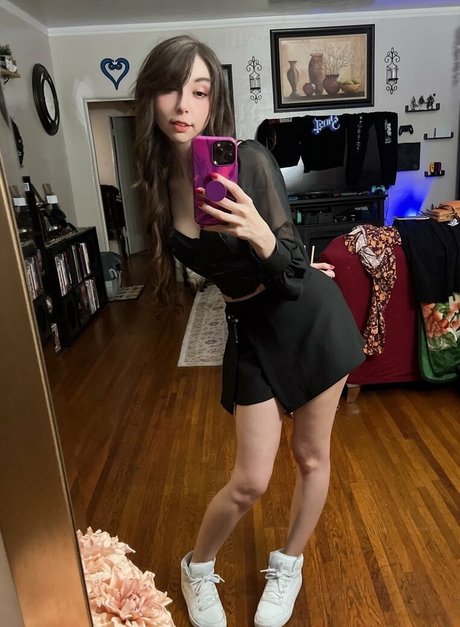 Foto desnuda filtrada de OnlyFans de Xbrinni