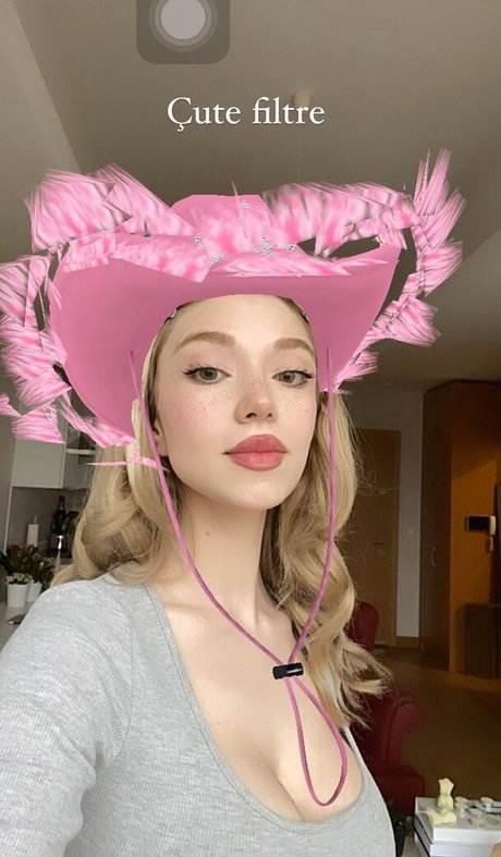Foto desnuda filtrada de OnlyFans de Snowmaiid