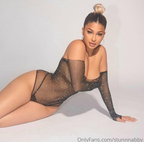 Foto desnuda filtrada de OnlyFans de Stunnabby