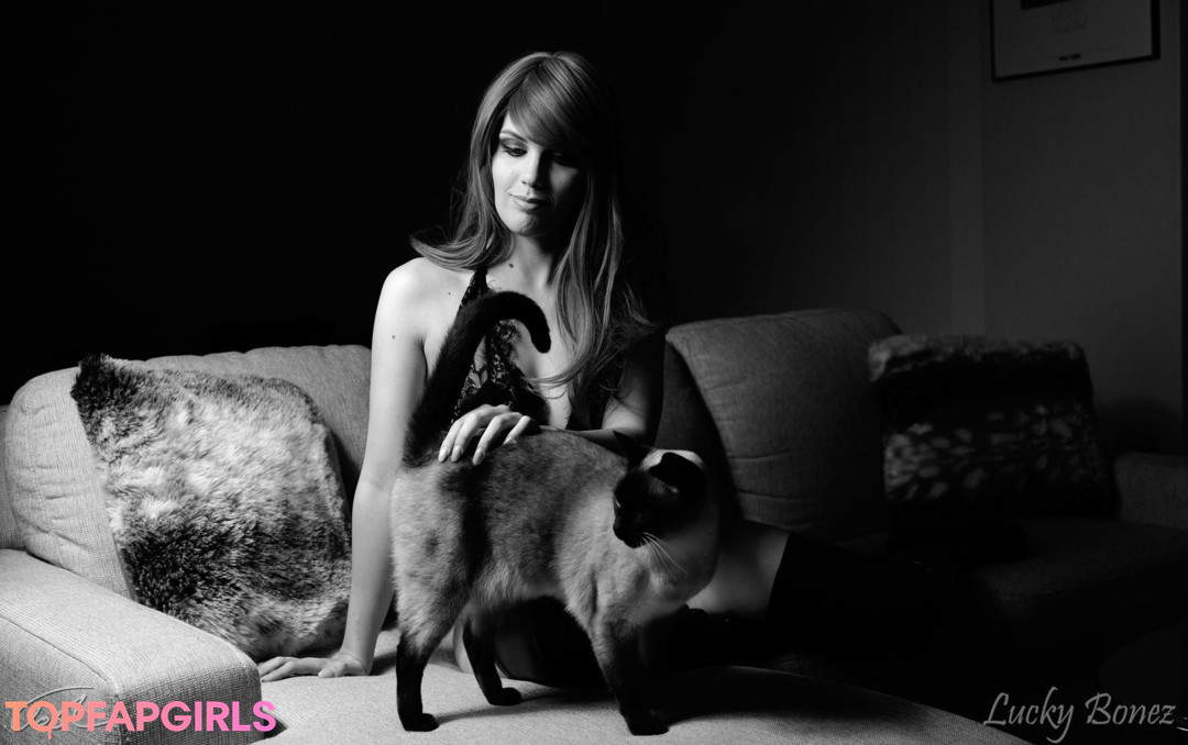 Foto desnuda filtrada de OnlyFans de Luckybonez #958 Foto desnuda filtrada de OnlyFans de Luckybonez #958