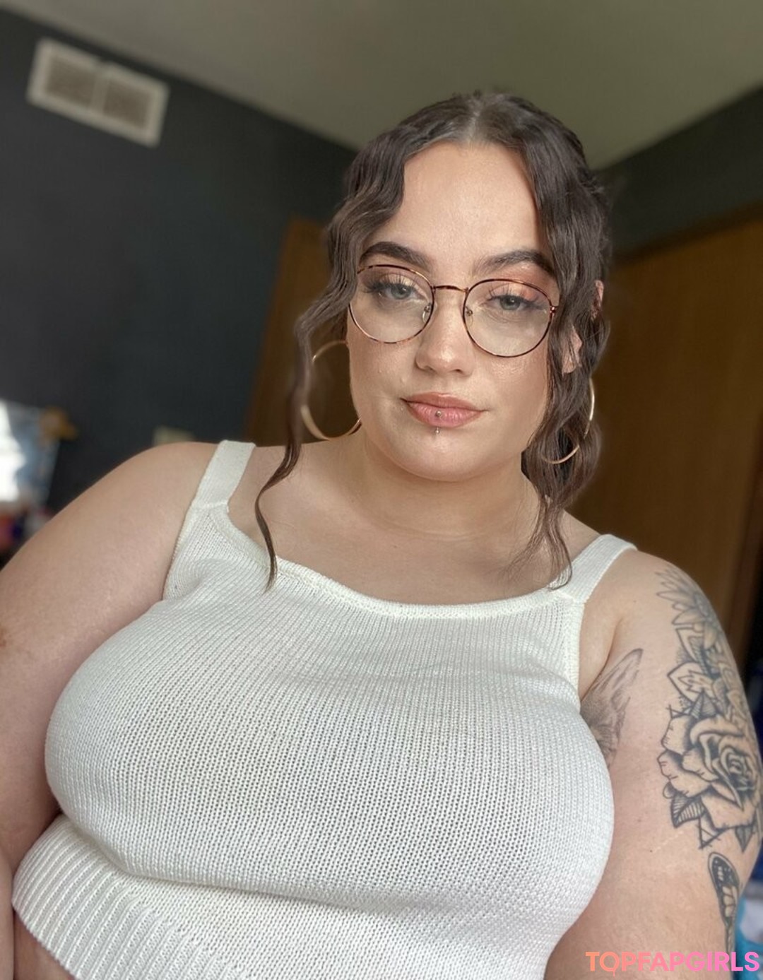 Foto desnuda filtrada de OnlyFans de Hornythickitten #57 Foto desnuda filtrada de OnlyFans de Hornythickitten #57