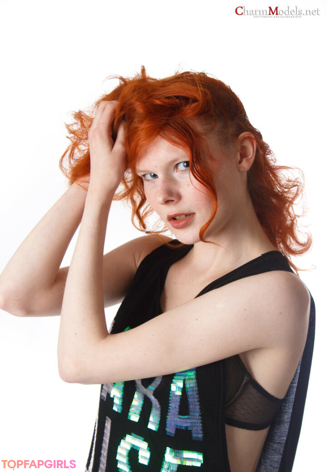 Foto desnuda filtrada de OnlyFans de Charmmodels #713 Foto desnuda filtrada de OnlyFans de Charmmodels #713