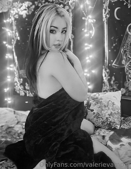 Foto desnuda filtrada de OnlyFans de Valerievampyr