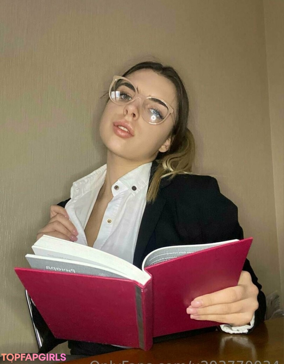 Foto desnuda filtrada de OnlyFans de Lunaamoramor #48 Foto desnuda filtrada de OnlyFans de Lunaamoramor #48